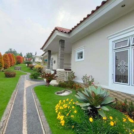 Villa Kandara Hanjawar Puncak Sindanglaya Eksteriør billede